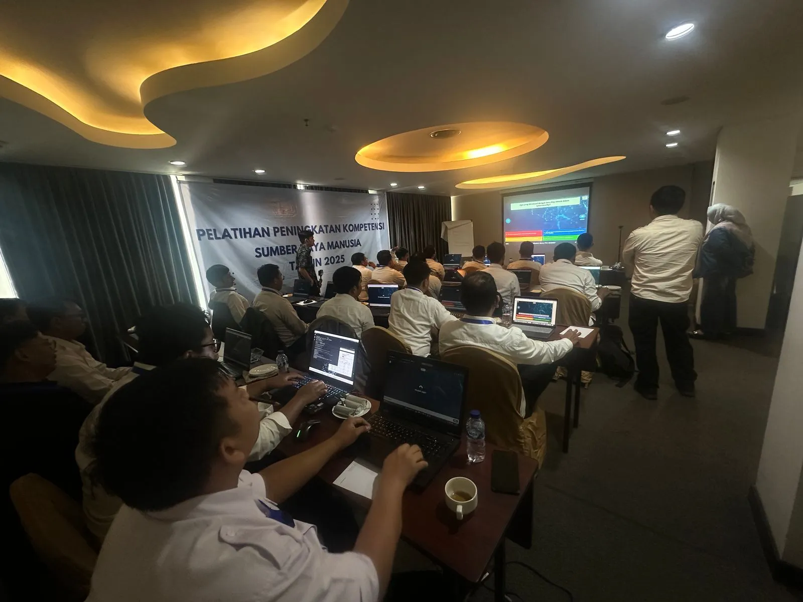 Pelatihan AI: AI-Powered Threat Detection & Hunting — BIN (Badan Intelijen Negara)